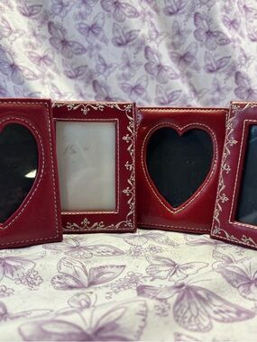 📍ELSA Inc. Set of 4 Red Leather Mini Picture Frames